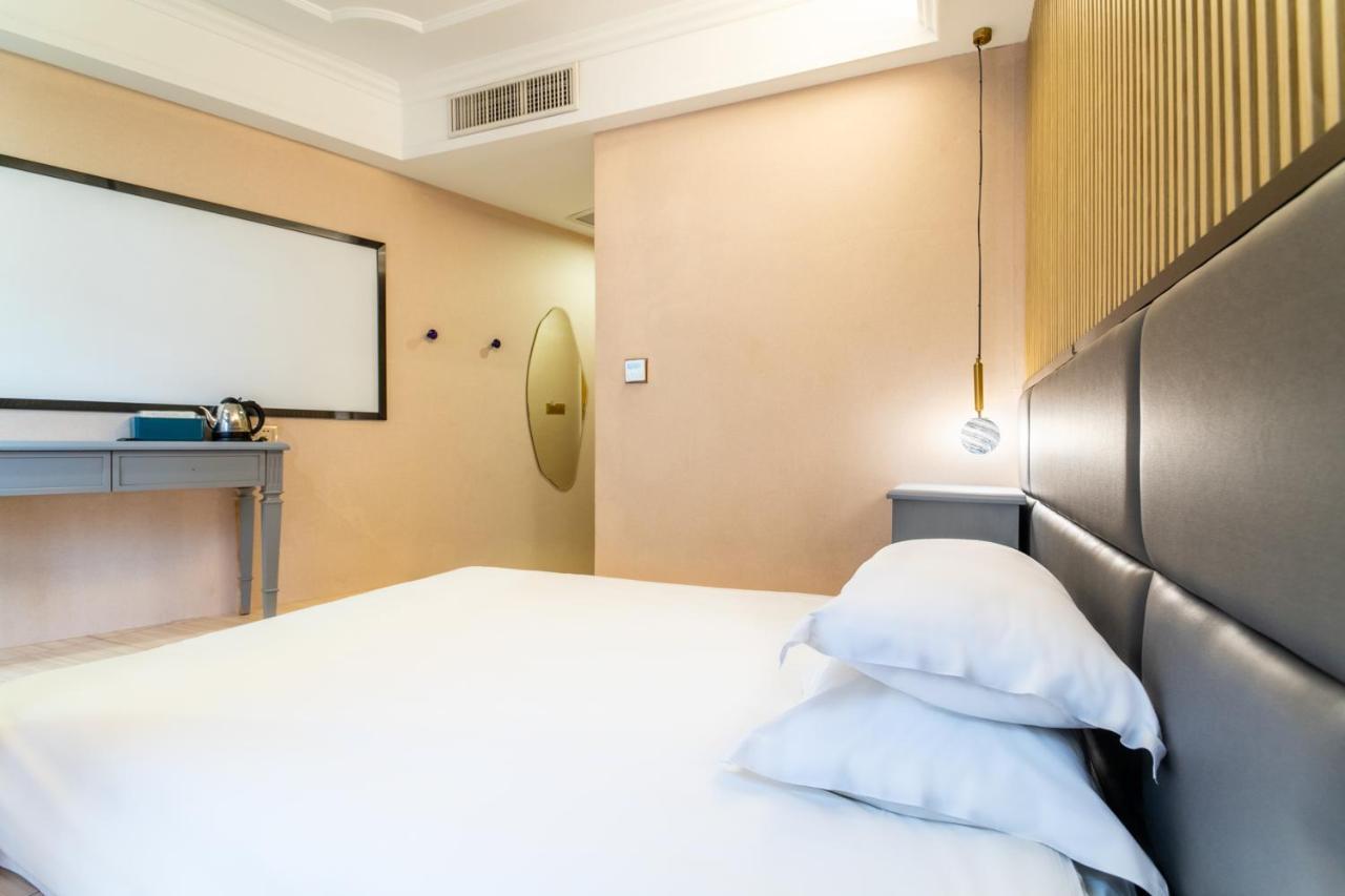 Puzzle Hotel - Zhongshan 8Th Road Chenjiaci Subway Station Branch Guangzhou Bagian luar foto