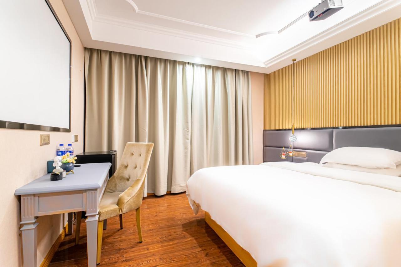 Puzzle Hotel - Zhongshan 8Th Road Chenjiaci Subway Station Branch Guangzhou Bagian luar foto