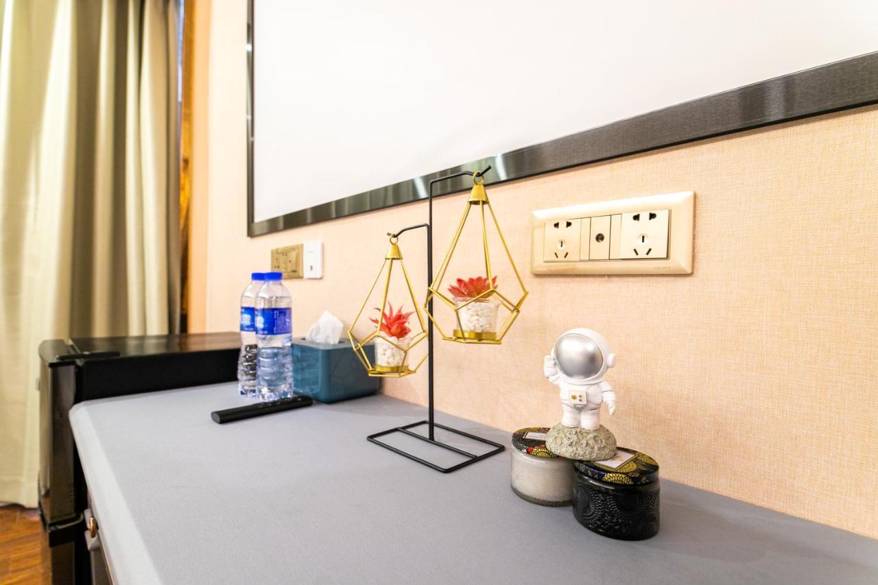 Puzzle Hotel - Zhongshan 8Th Road Chenjiaci Subway Station Branch Guangzhou Bagian luar foto