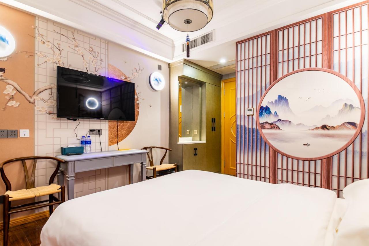 Puzzle Hotel - Zhongshan 8Th Road Chenjiaci Subway Station Branch Guangzhou Bagian luar foto